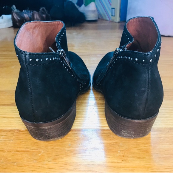 Size 7.5 | Lucky Brand Black Suede Ankle Boot - Picture 4 of 8